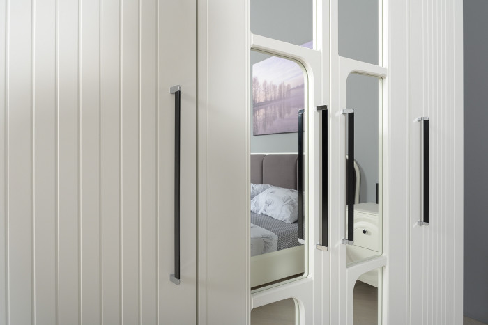 Валенсия Спальня Шкаф для одежды 3-х створчатый с зеркалами, ЛДСП белый шагрень/МДФ белый шагрень